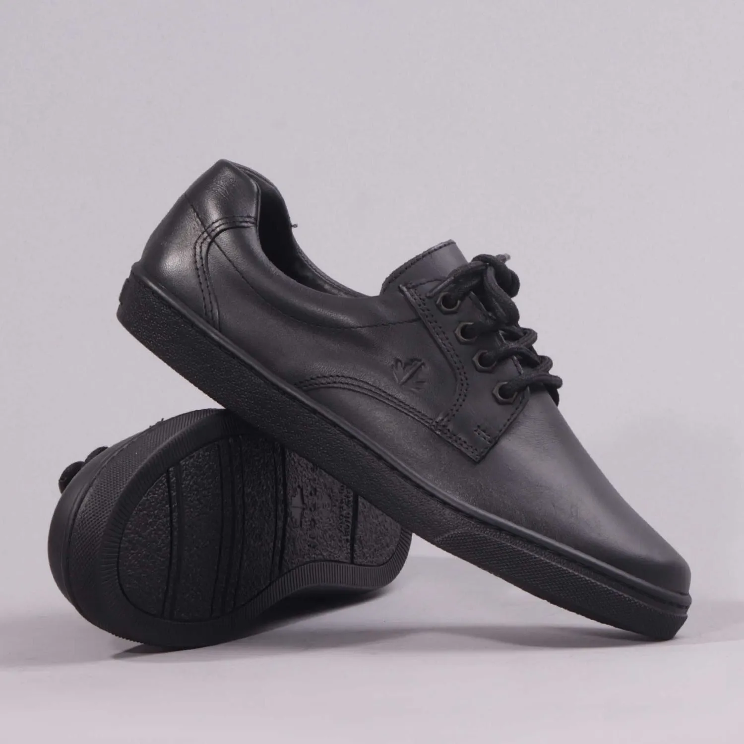 Boys Lace-up School Shoe in Black - 11422