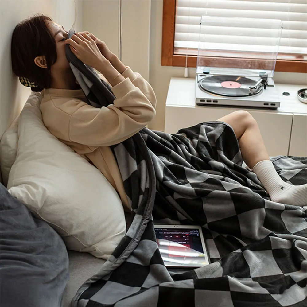 Contrasting Checkerboard Multi-Purpose Flannel Blanket