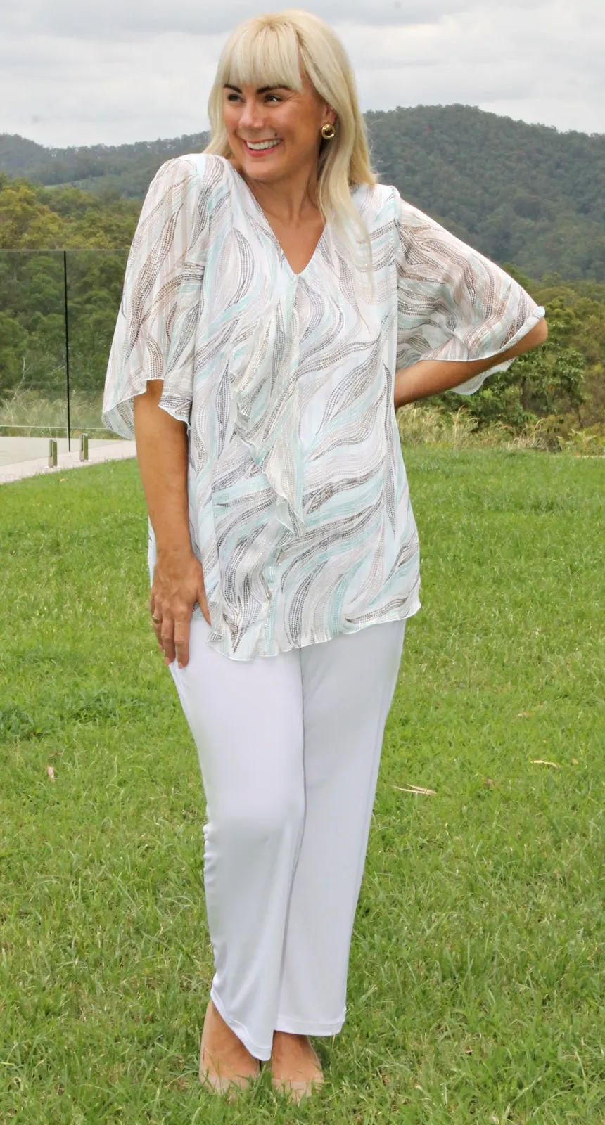 Wonderful Waterfall Front Top  White|Mint